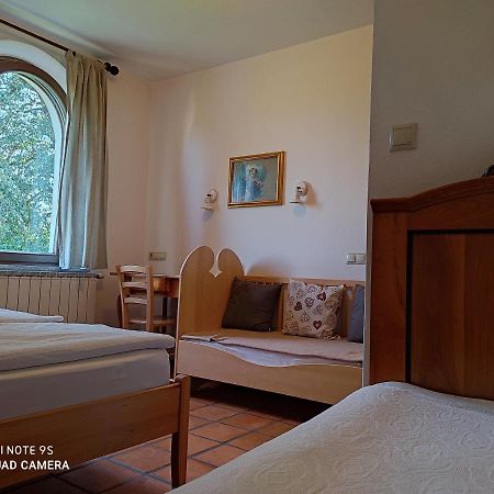 Bed & Breakfast Na Poljani Bed & Breakfast Kranj Exterior photo